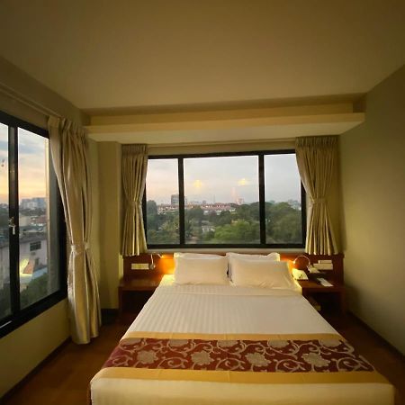My Dream Hotel Rangoon Eksteriør billede